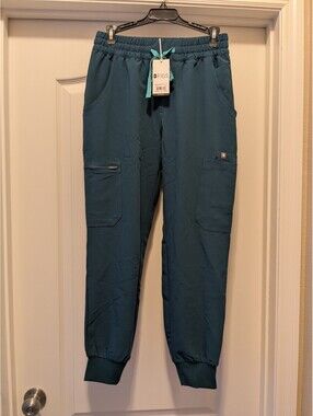 NWT FIGS High Waisted Uman Relaxed Jogger Scrub Pants Sz S Petite Emerald